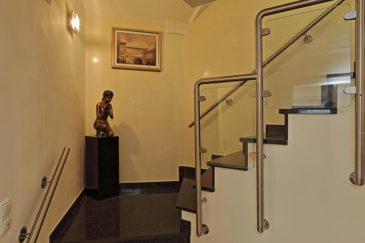 Appartamento Penthouse Muelheim- Ruhr - Zentral - Edel - Luxus Pur Mülheim an der Ruhr Esterno foto